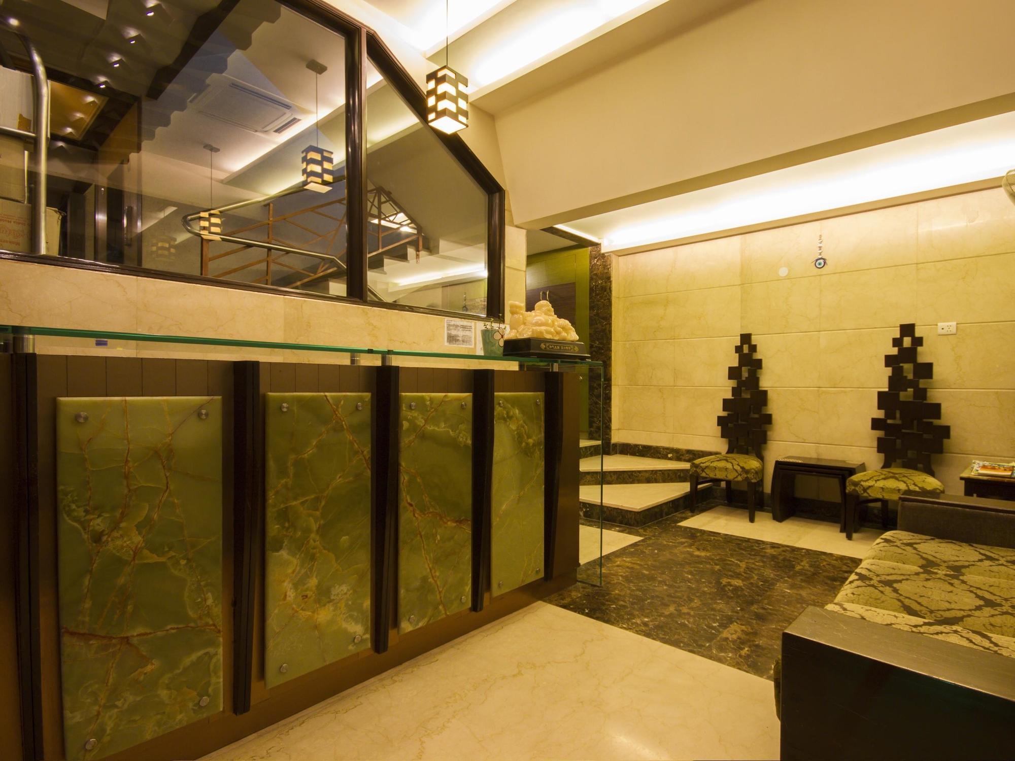Hotel Sunstar Heights Delhi  Exterior foto