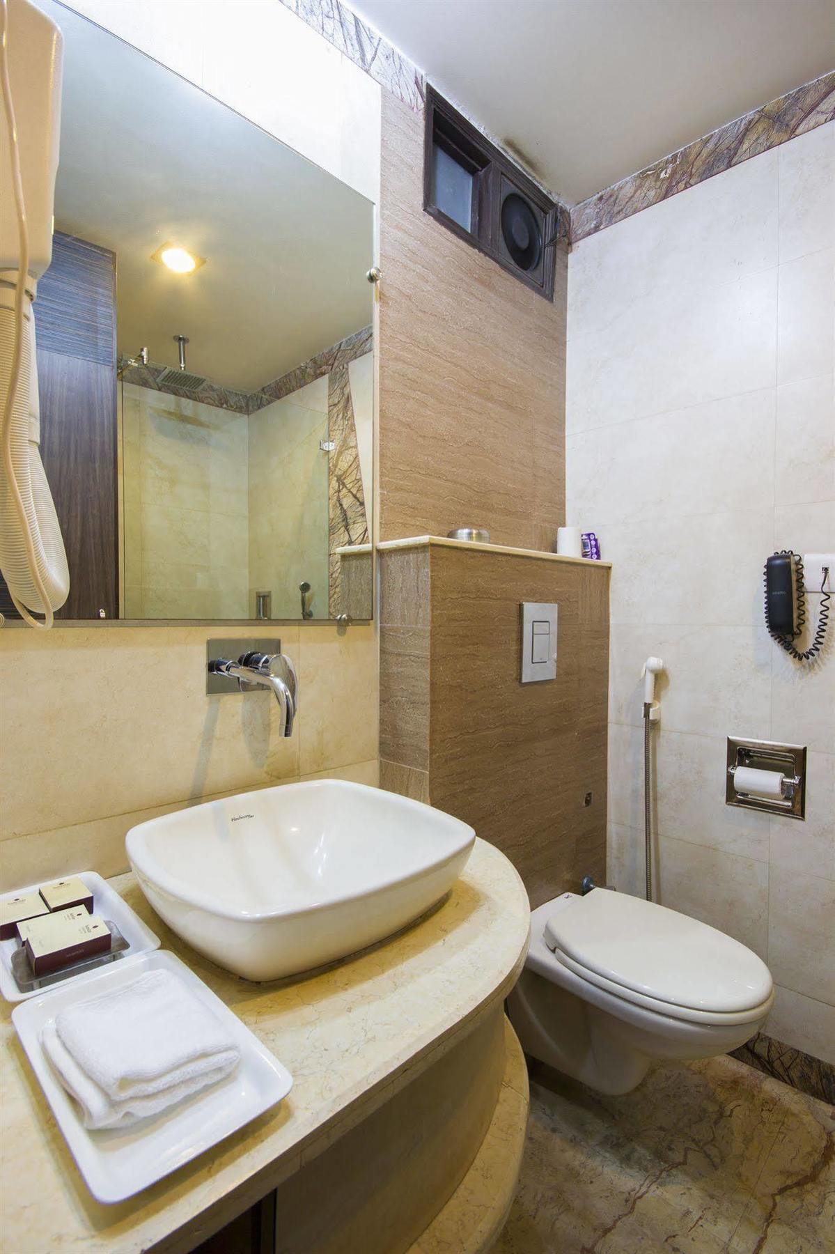 Hotel Sunstar Heights Delhi  Exterior foto